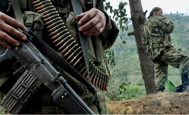 Grupos armados intensifican ataques y ponen en jaque la paz en Colombia