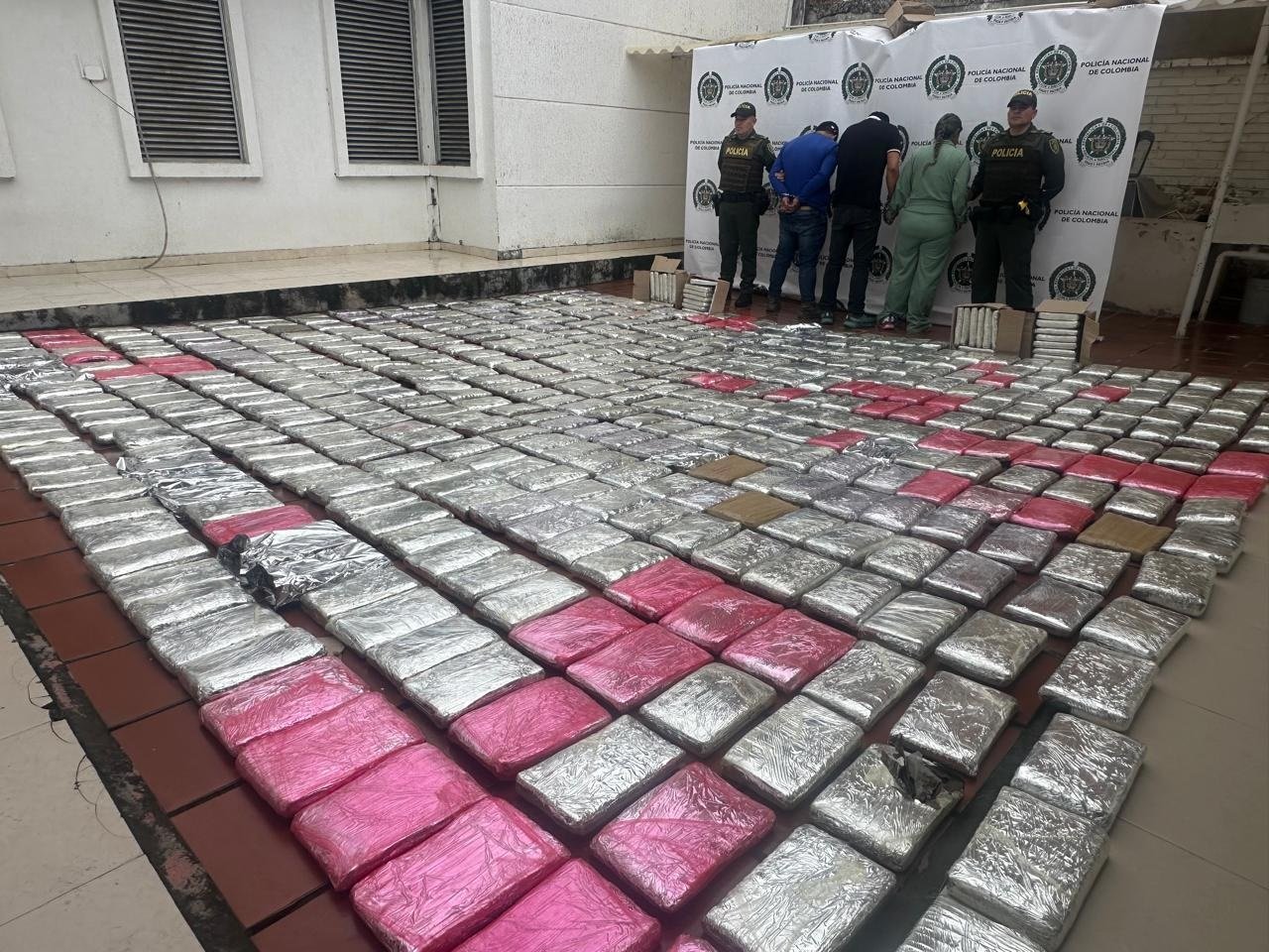 Policía logra incautar media tonelada de marihuana en carreteras del Huila