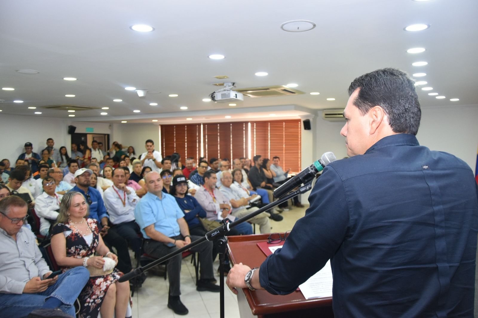 Casagua avanza en actualización del POT de Neiva y socializa proceso con gremios y comunidad