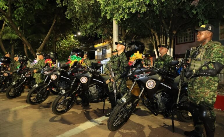 Alcalde Casagua fortalece la seguridad en Neiva con seis motocicletas para el Ejército Nacional